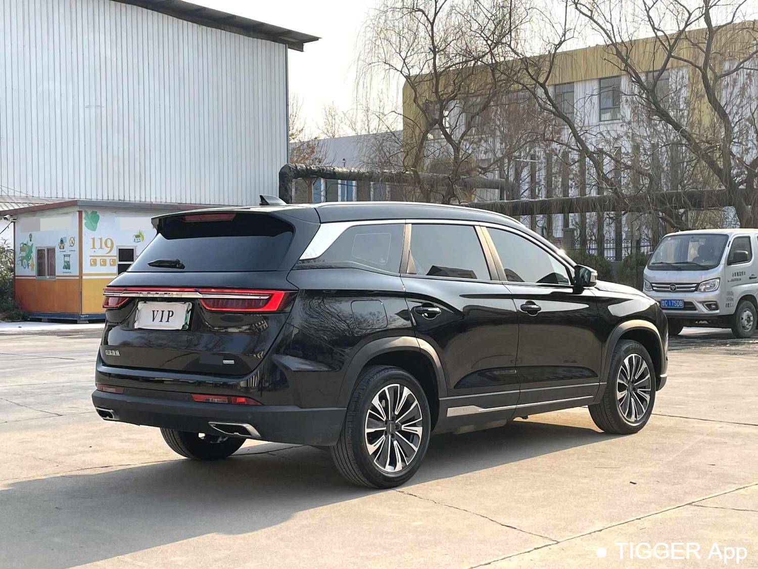 JETOUR 2023 L9 1.5TD 2DHT Air 5-seater