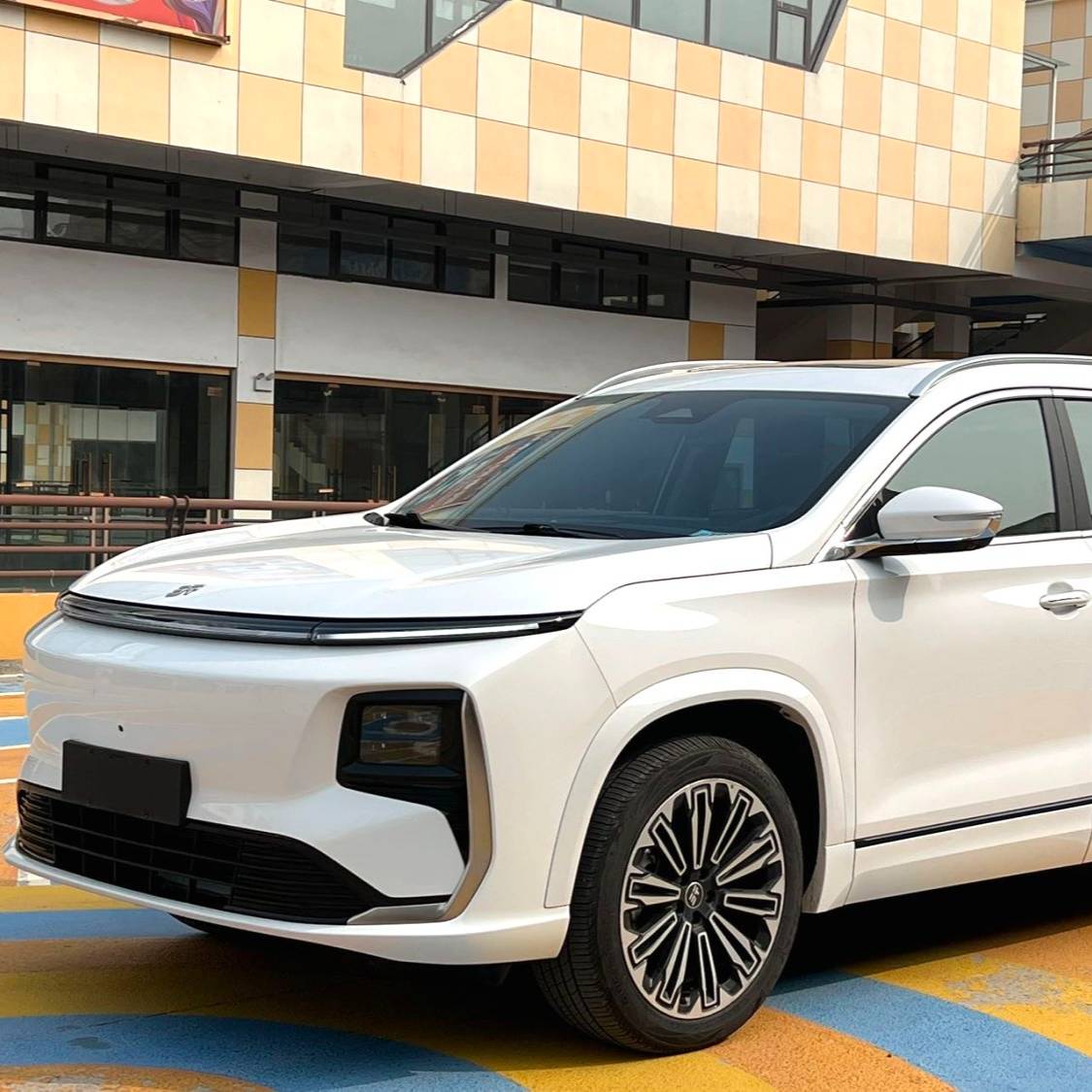 JETOUR 2025 L9 1.5TD 2DHT Luxury Edition 6-seater سيارة مستعملة