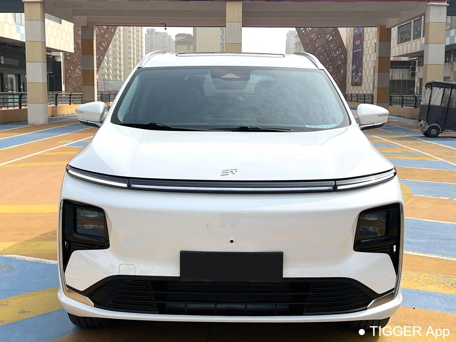 JETOUR 2025 L9 1.5TD 2DHT Luxury Edition 6-seater