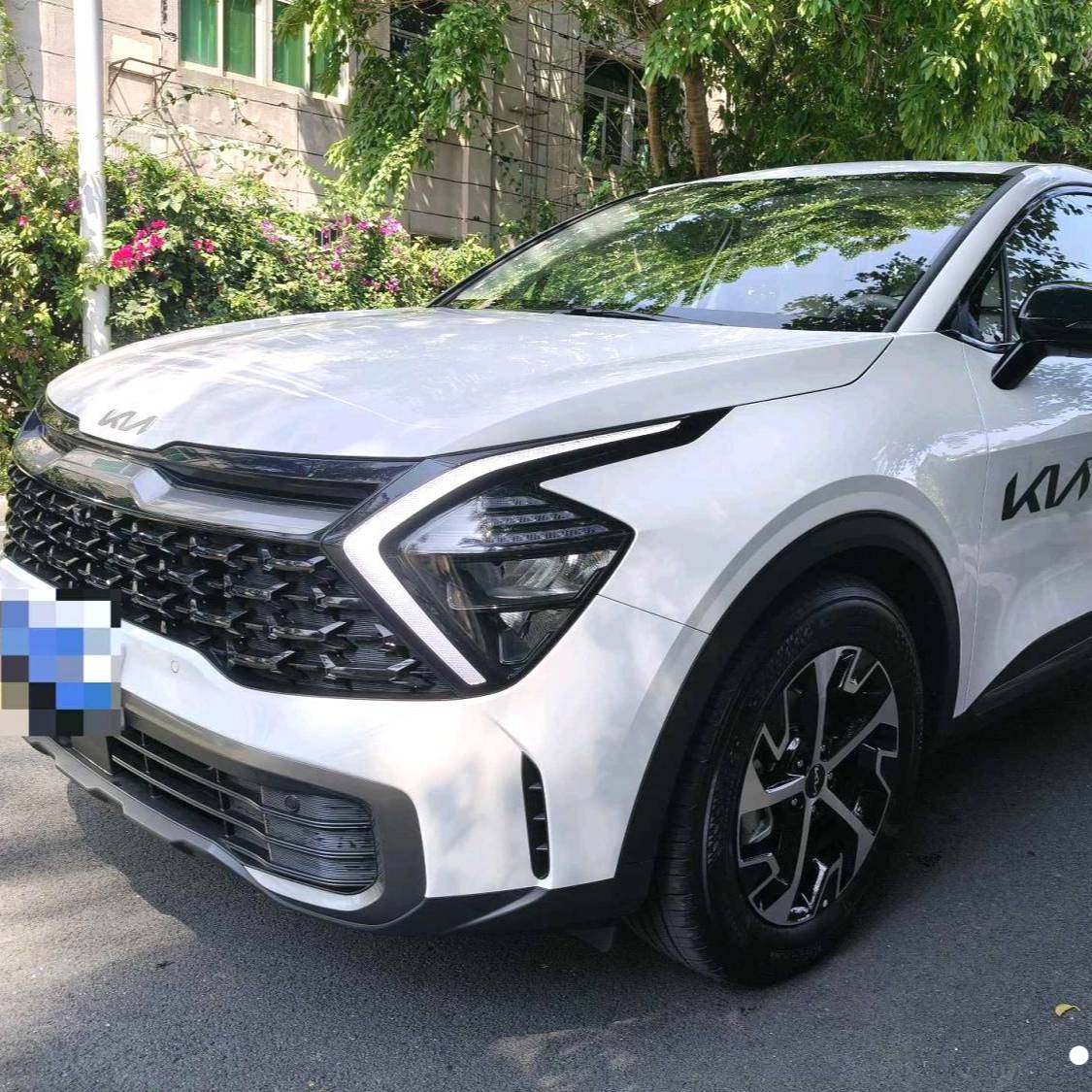 KIA 2025 Sportage 1.5T Two wheel Drive Premium Smart Edition Подержанный автомобиль