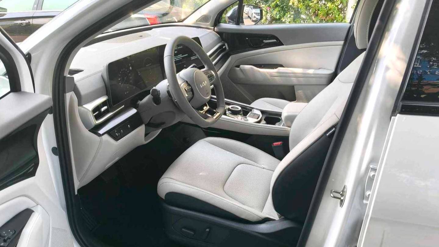 KIA 2025 Sportage 1.5T Two wheel Drive Premium Smart Edition