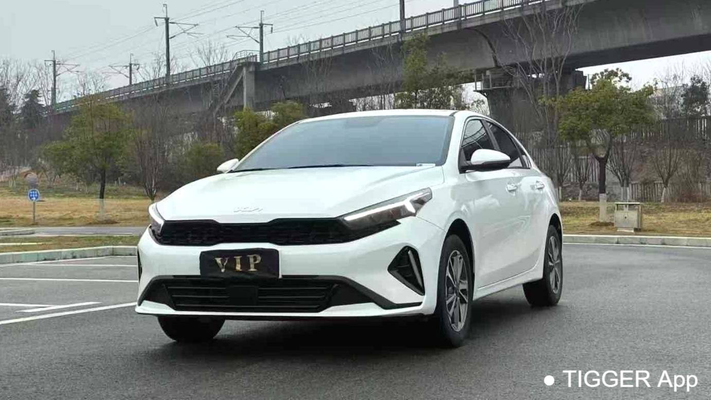 KIA 2023 K3 1.5L CVT Luxury Edition