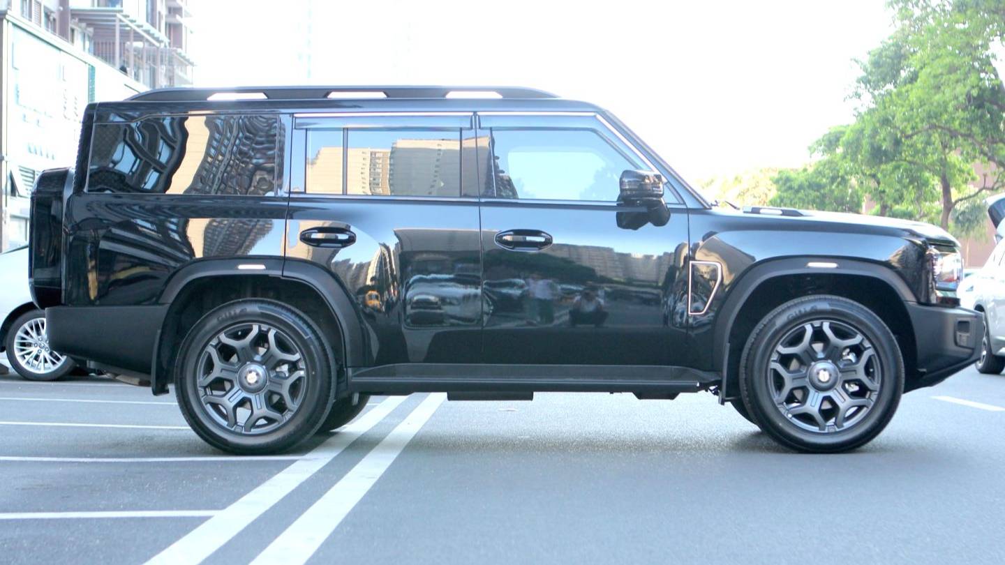 JETOUR 2025 Traveler 2.0TD XWD Automatic Conquest Extended Edition 7-seater