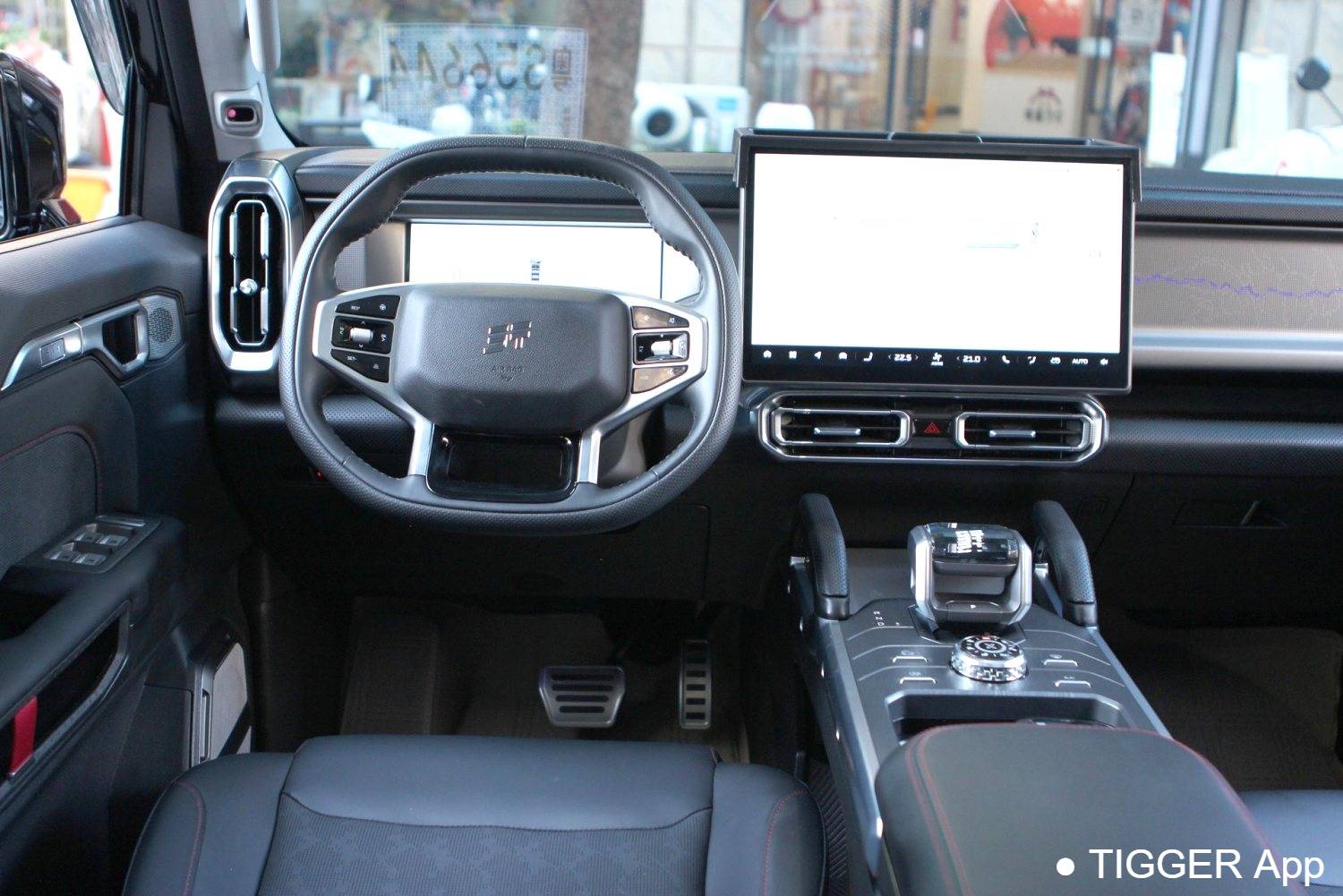 JETOUR 2025 Traveler 2.0TD XWD Automatic Conquest Extended Edition 7-seater