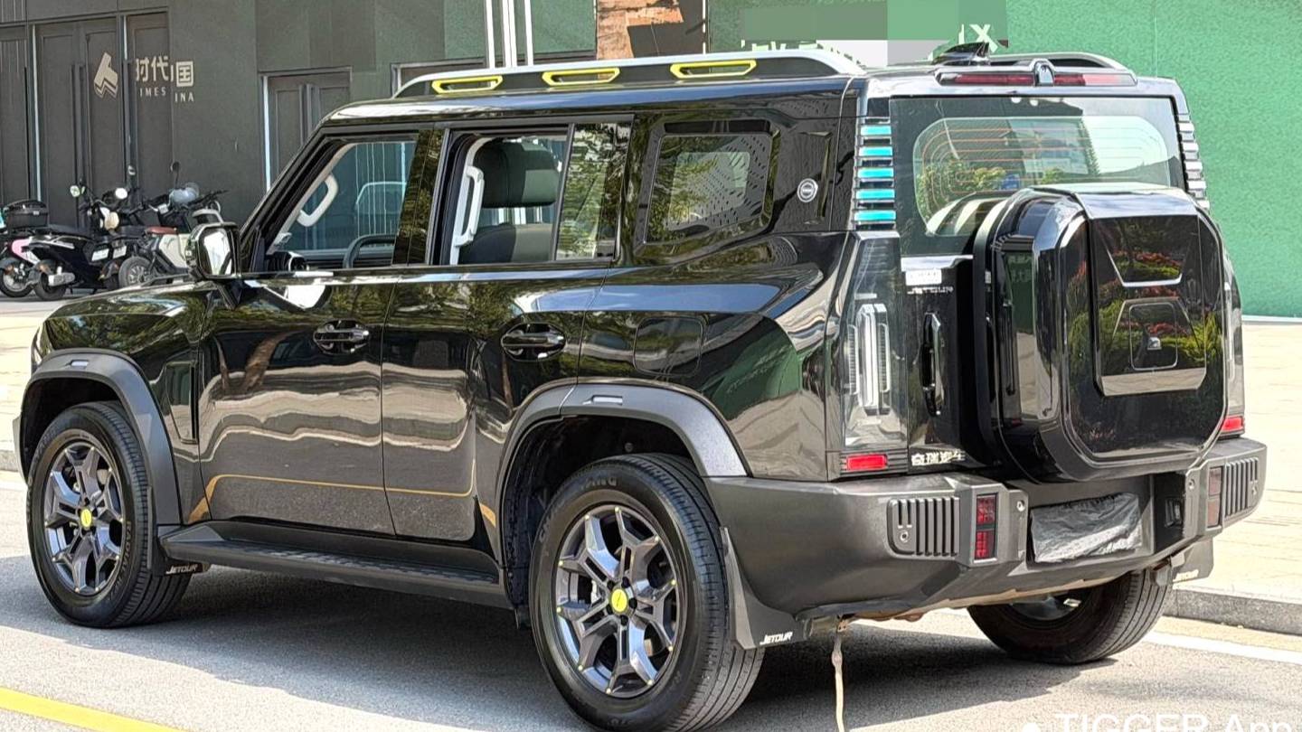 JETOUR 2023 Traveler 2.0T four-wheel drive Crossover PRO