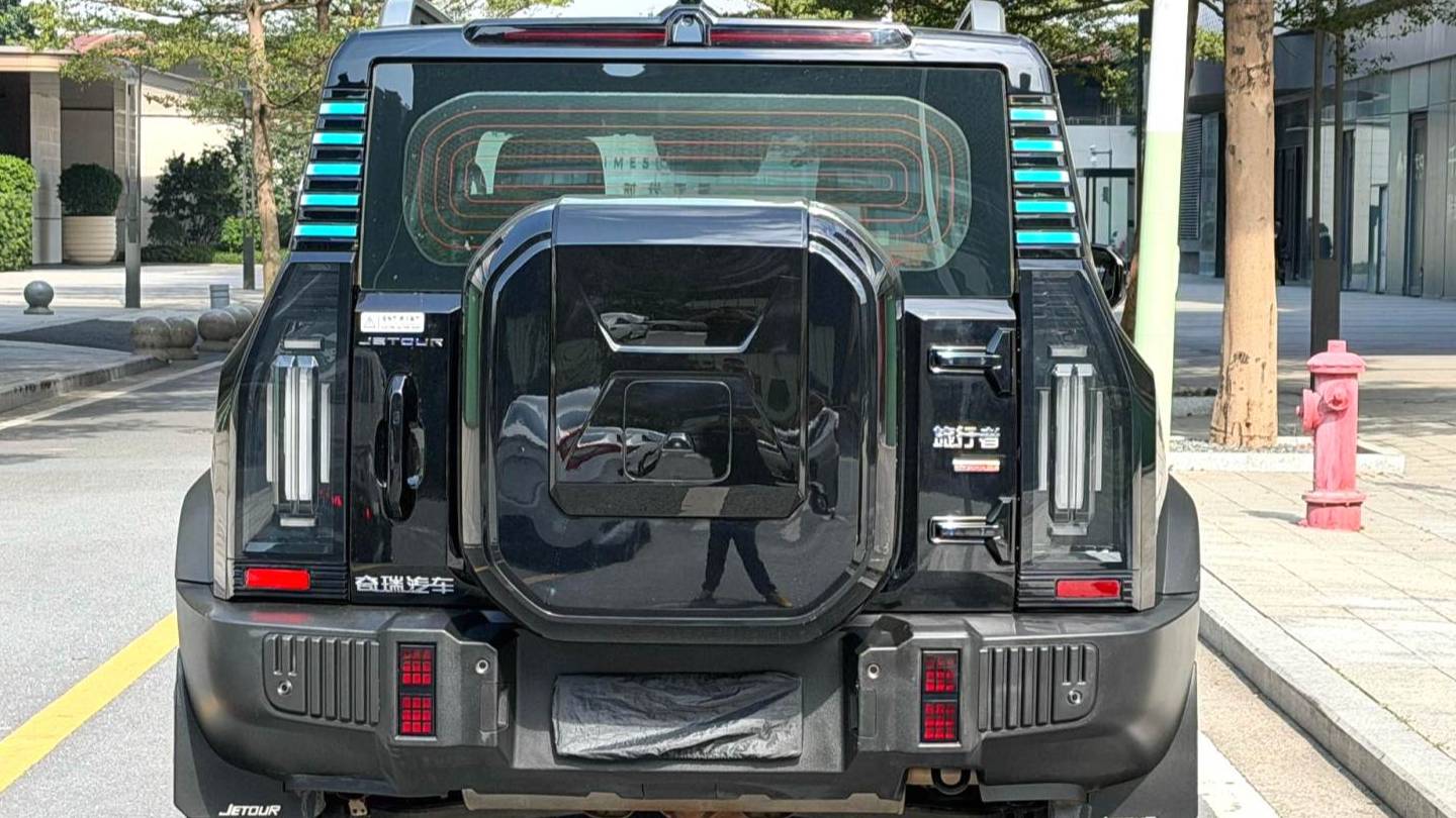 JETOUR 2023 Traveler 2.0T four-wheel drive Crossover PRO