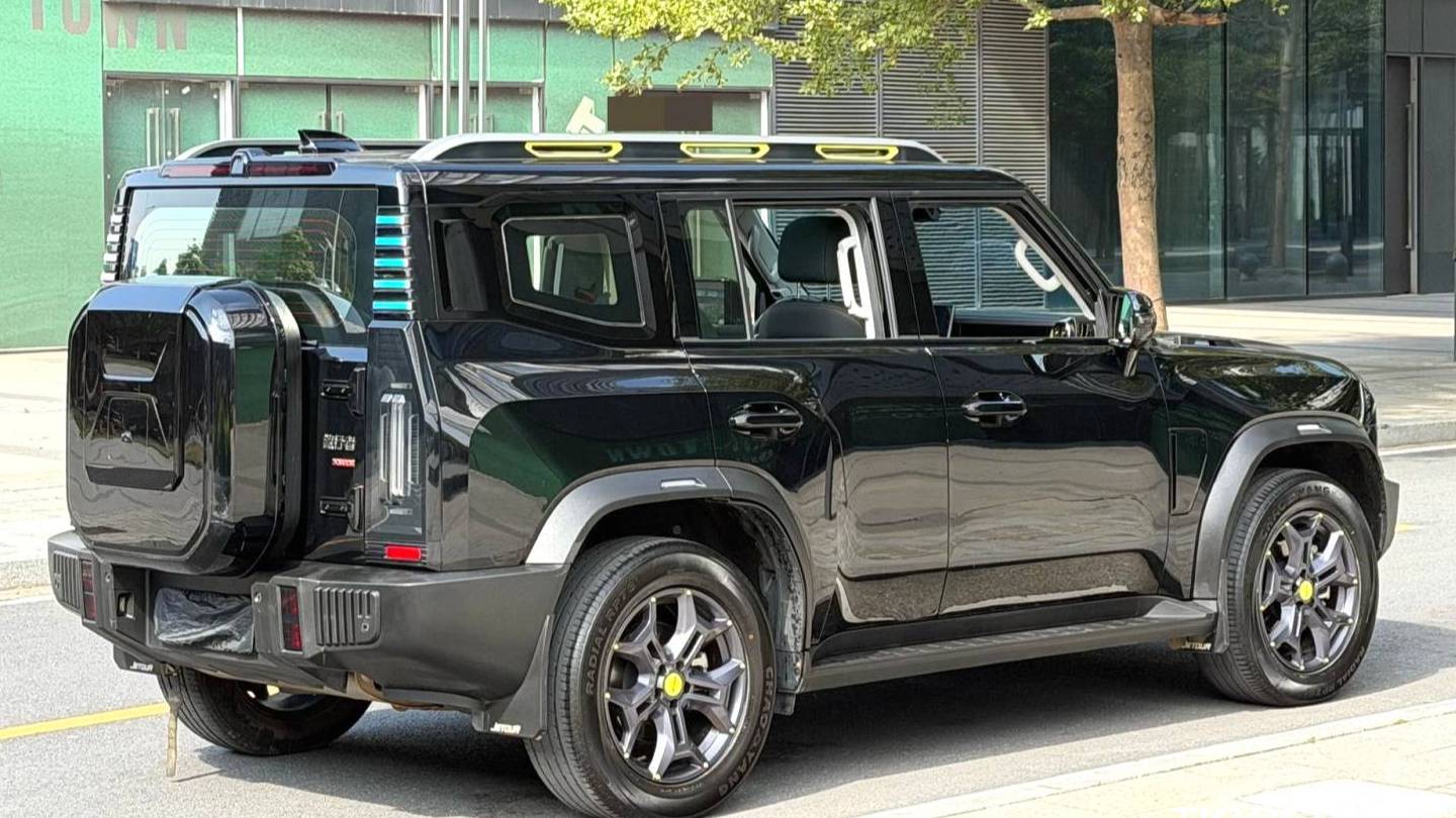 JETOUR 2023 Traveler 2.0T four-wheel drive Crossover PRO