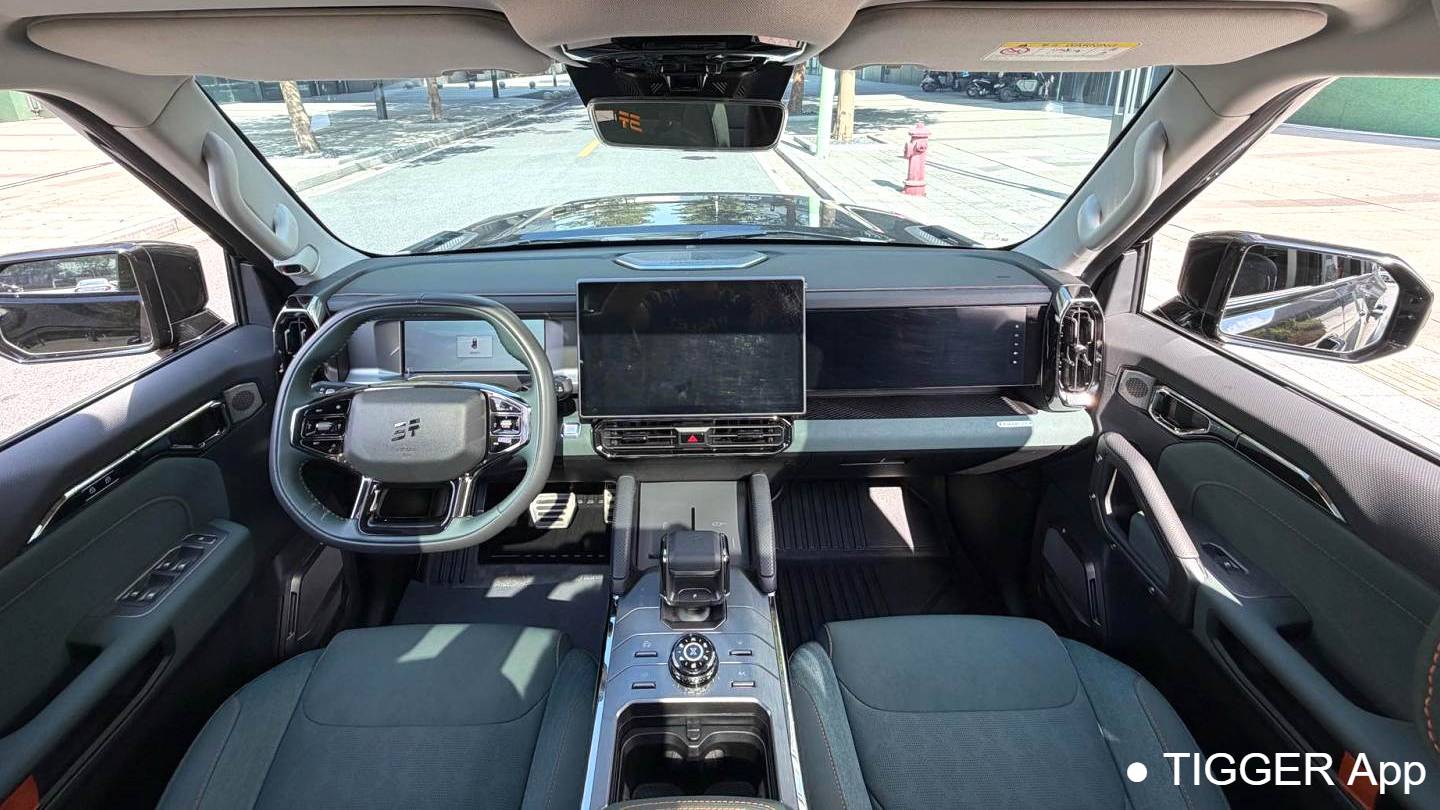 JETOUR 2023 Traveler 2.0T four-wheel drive Crossover PRO