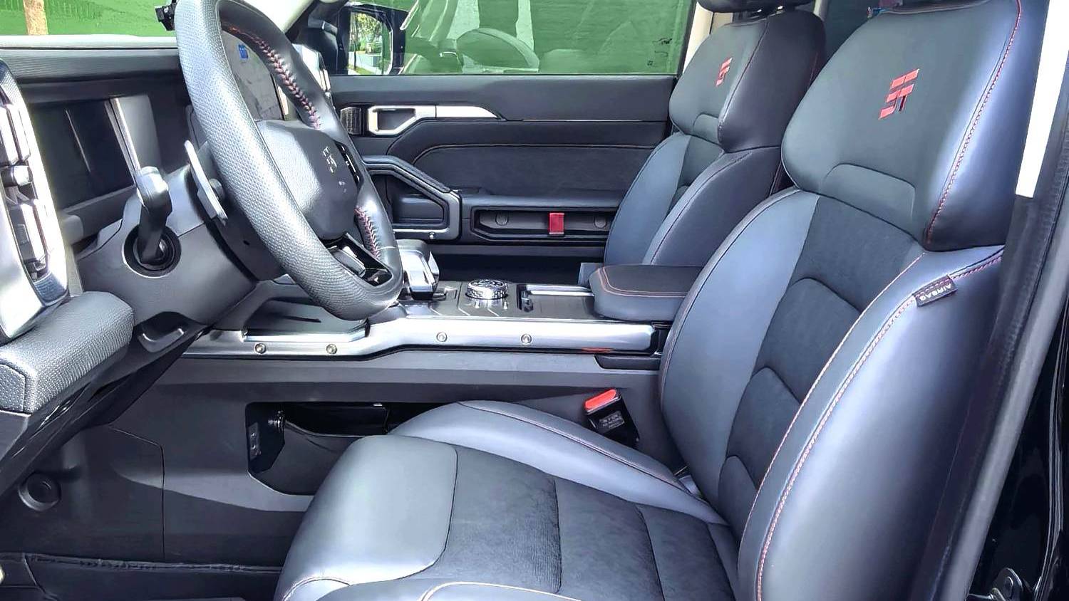 JETOUR 2024 Traveler 2.0T four-wheel drive Yueye PRO