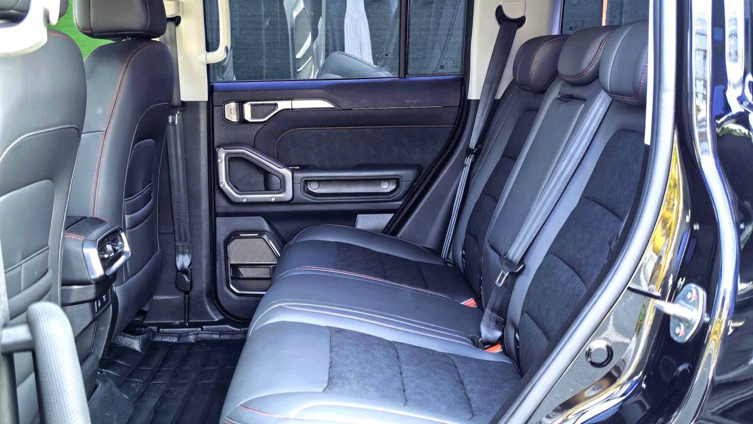 JETOUR 2024 Traveler 2.0T four-wheel drive Yueye PRO