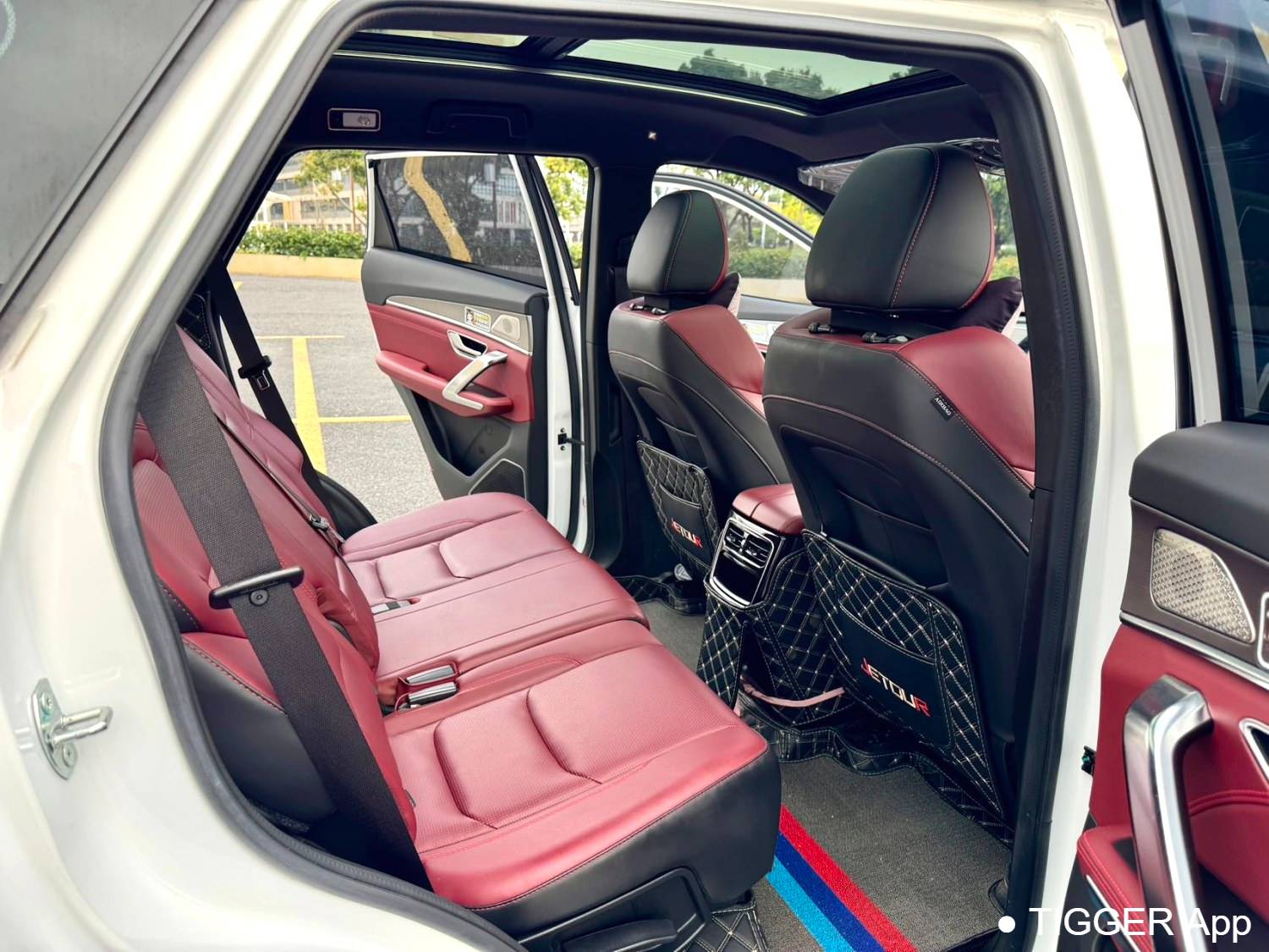 JETOUR 2021 X70 PLUS 1.6T DCT ground PRO 7 seats