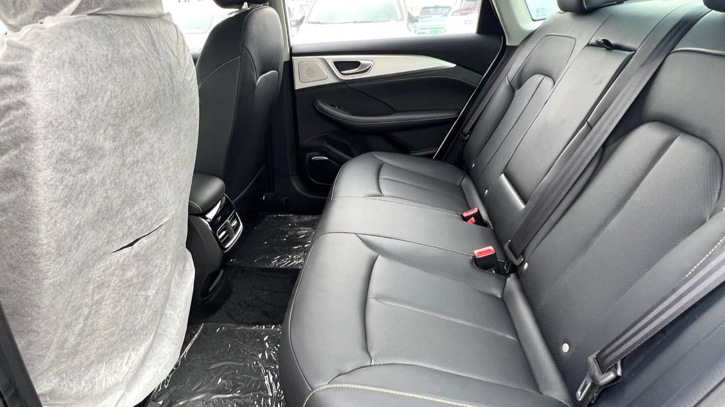 ROEWE 2022 i6 MAX  EV 500 Skyroof Special Edition