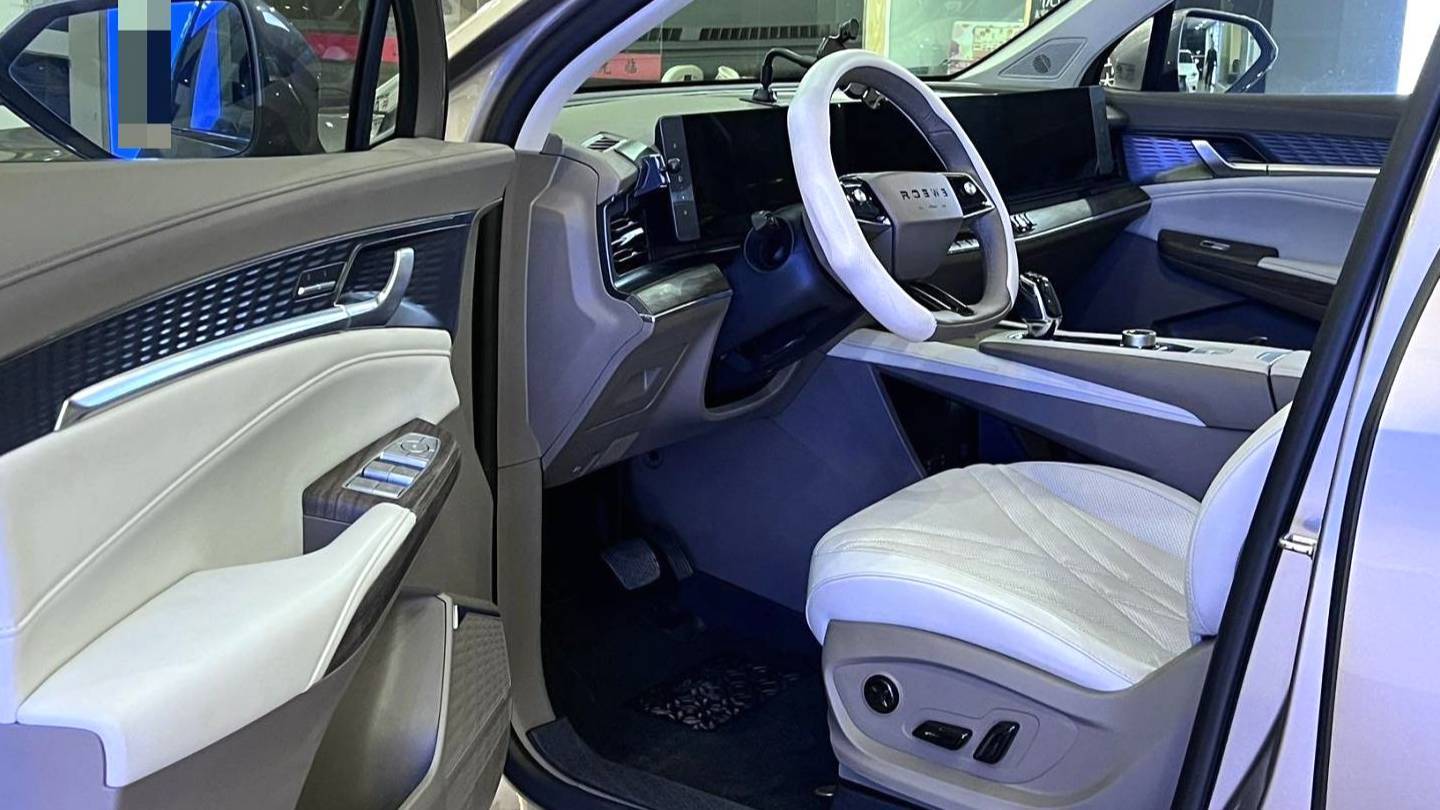 ROEWE 2023 RX9 2.0T 2WD Enjoyment Edition