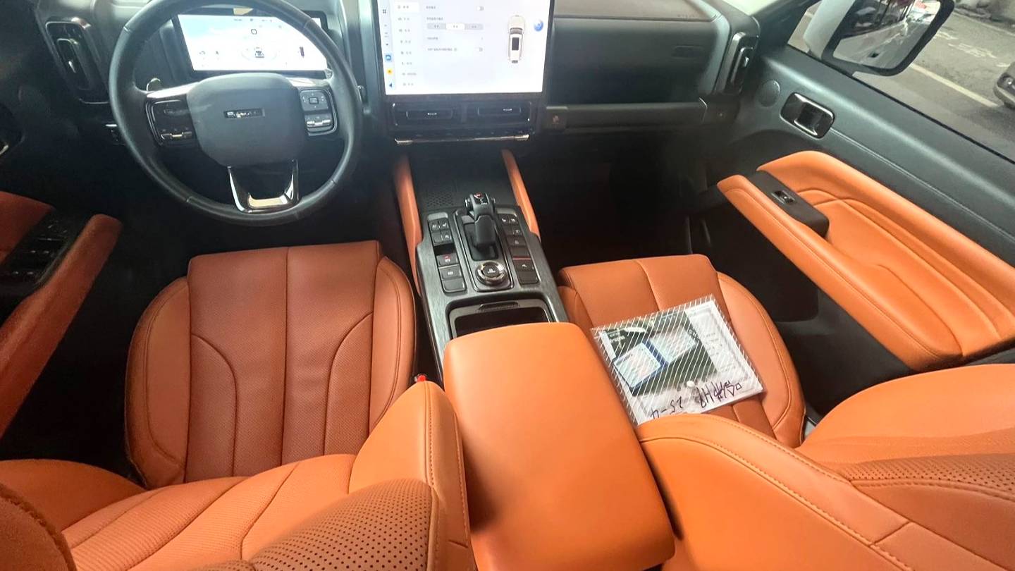 HAVAL 2024 H9 2.4T diesel four-wheel drive expansion version