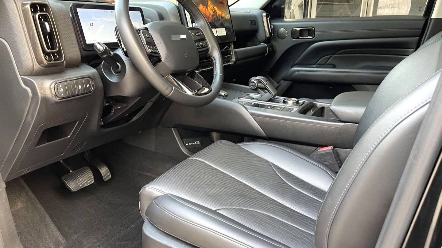 HAVAL 2024 H9 2.4T diesel four-wheel drive Extreme Edition