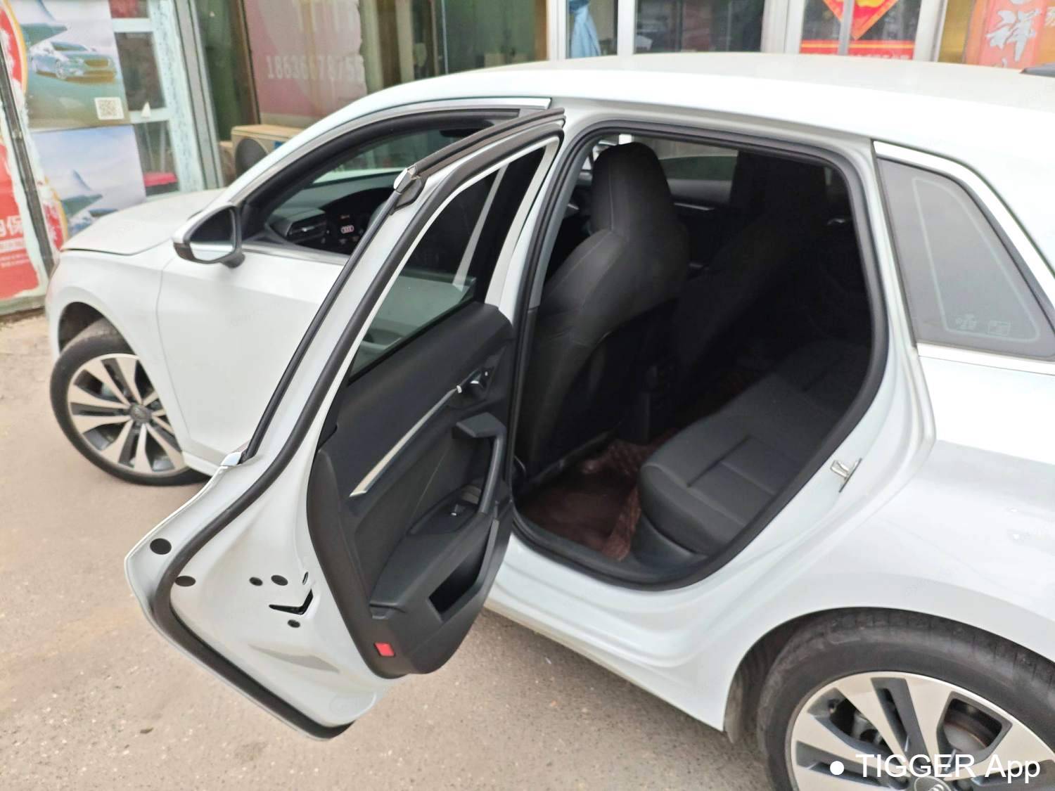 Audi 2021 A3 Sportback 35 TFSI Enterprising Elegant Type