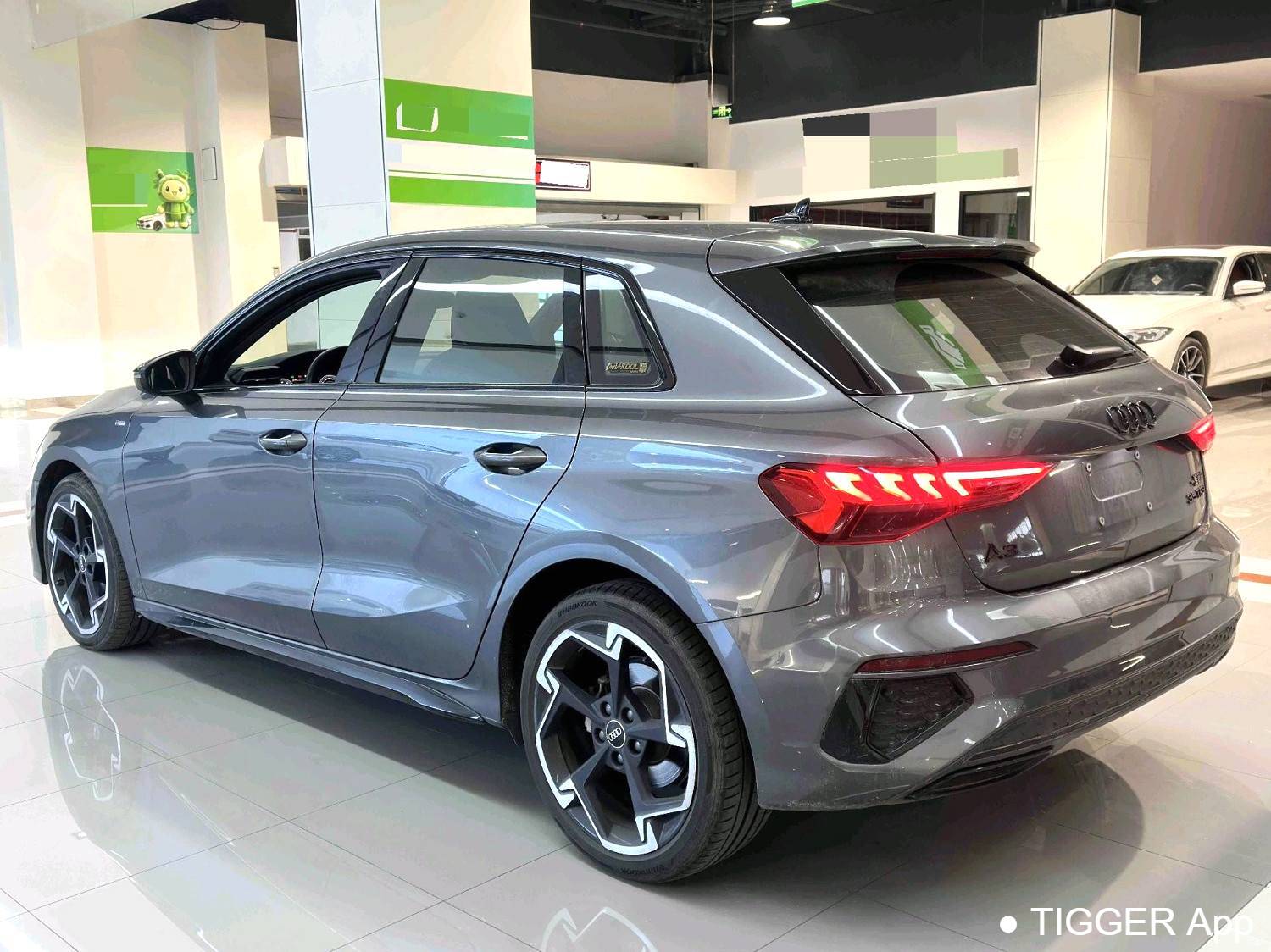 Audi 2022 A3 Sportback 35 TFSI Luxury Sport