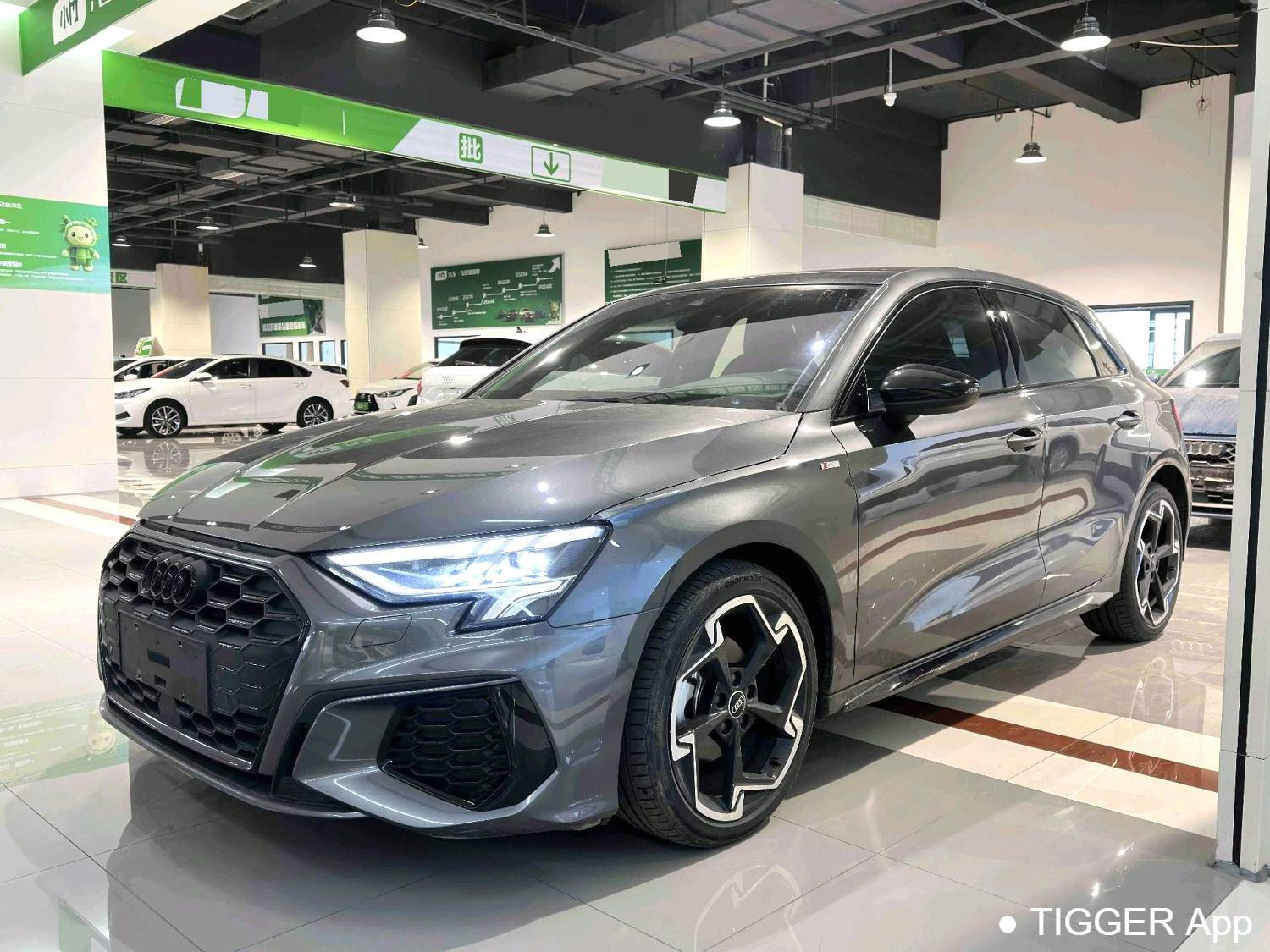 Audi 2022 A3 Sportback 35 TFSI Luxury Sport