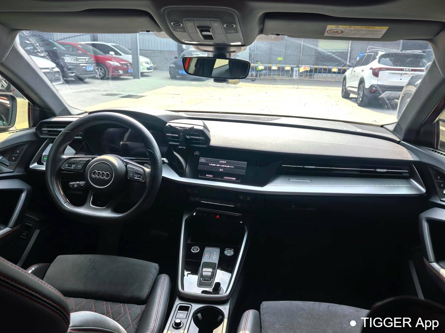 Audi 2022 A3 Sportback 35 TFSI Luxury Sport