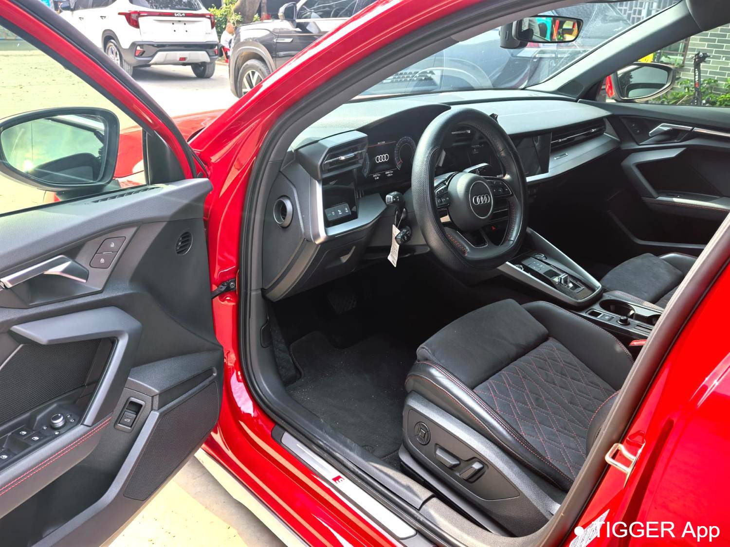 Audi 2022 A3 Sportback 35 TFSI Luxury Sport