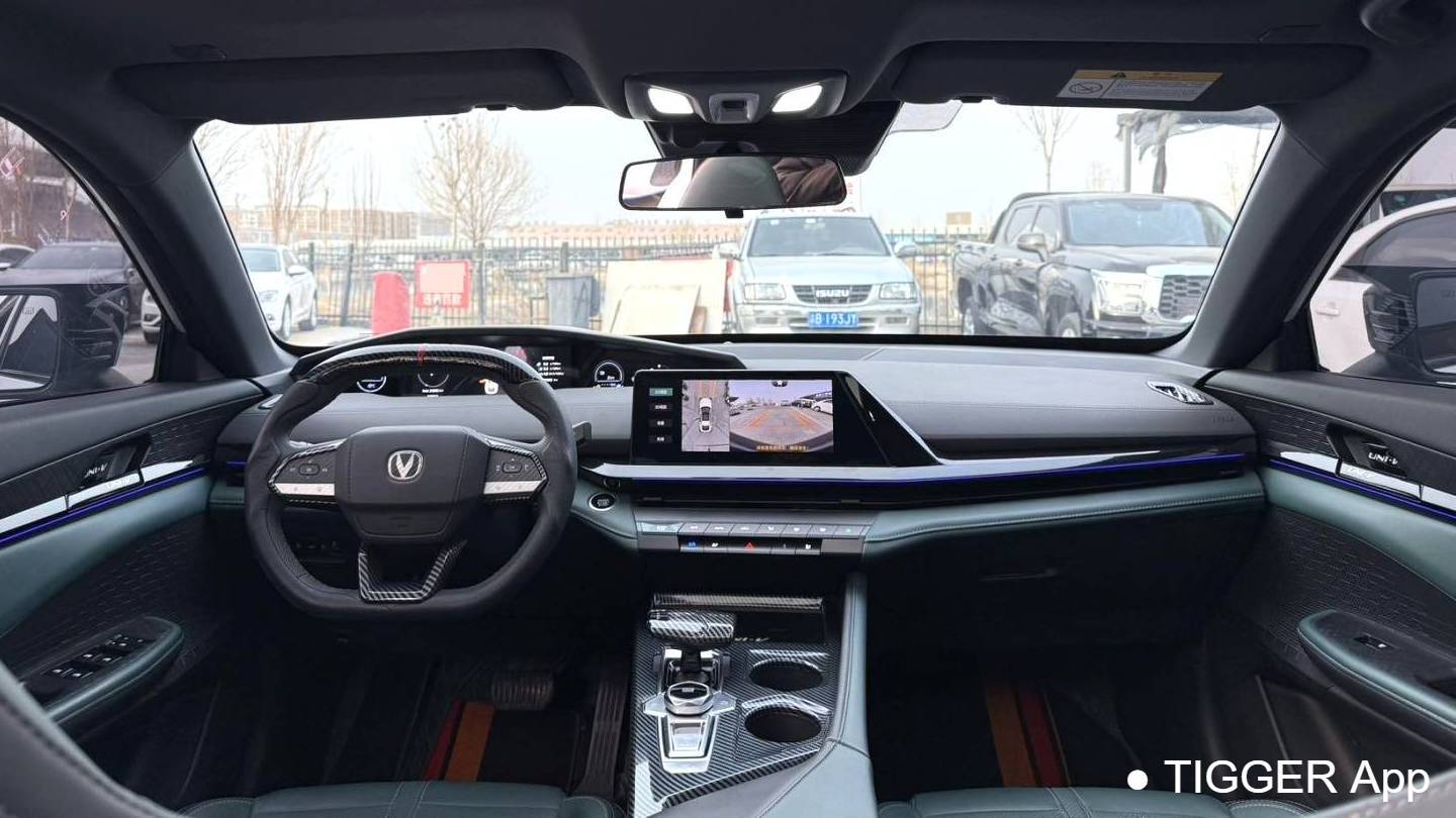 Changan 2024 UNI-V iDD‌ Blue Whale Intelligent Electric iDD 136km Smart Prestige Type