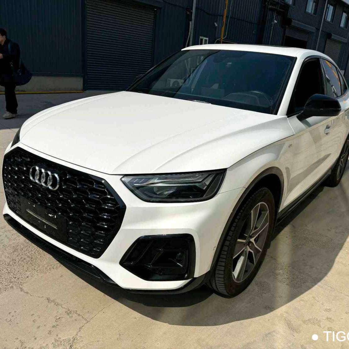 Audi 2022 Q5L Sportback Upgraded 40 TFSI Luxury Edition Подержанный автомобиль