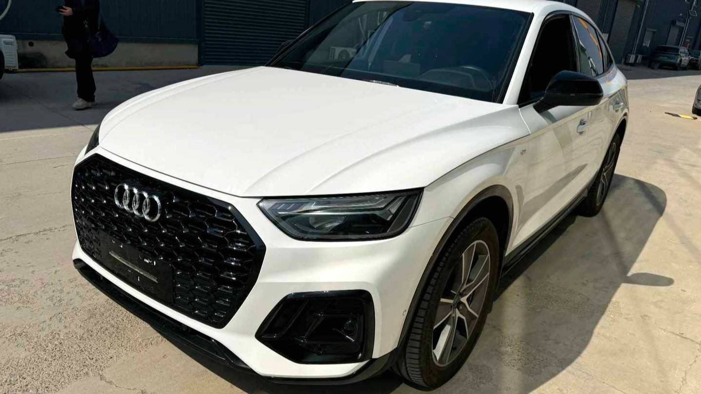 Audi 2022 Q5L Sportback Upgraded 40 TFSI Luxury Edition