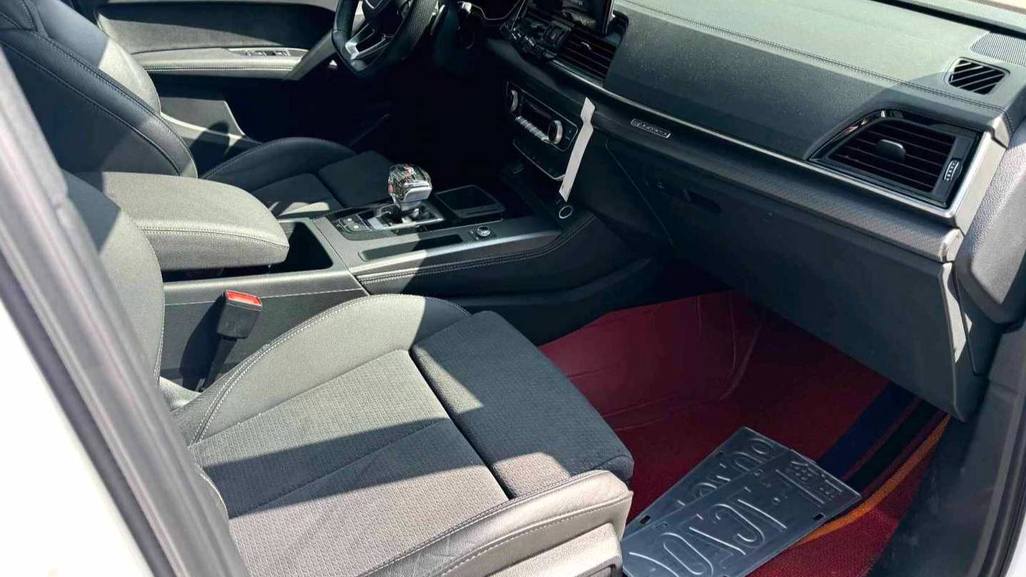 Audi 2022 Q5L Sportback Upgraded 40 TFSI Luxury Edition