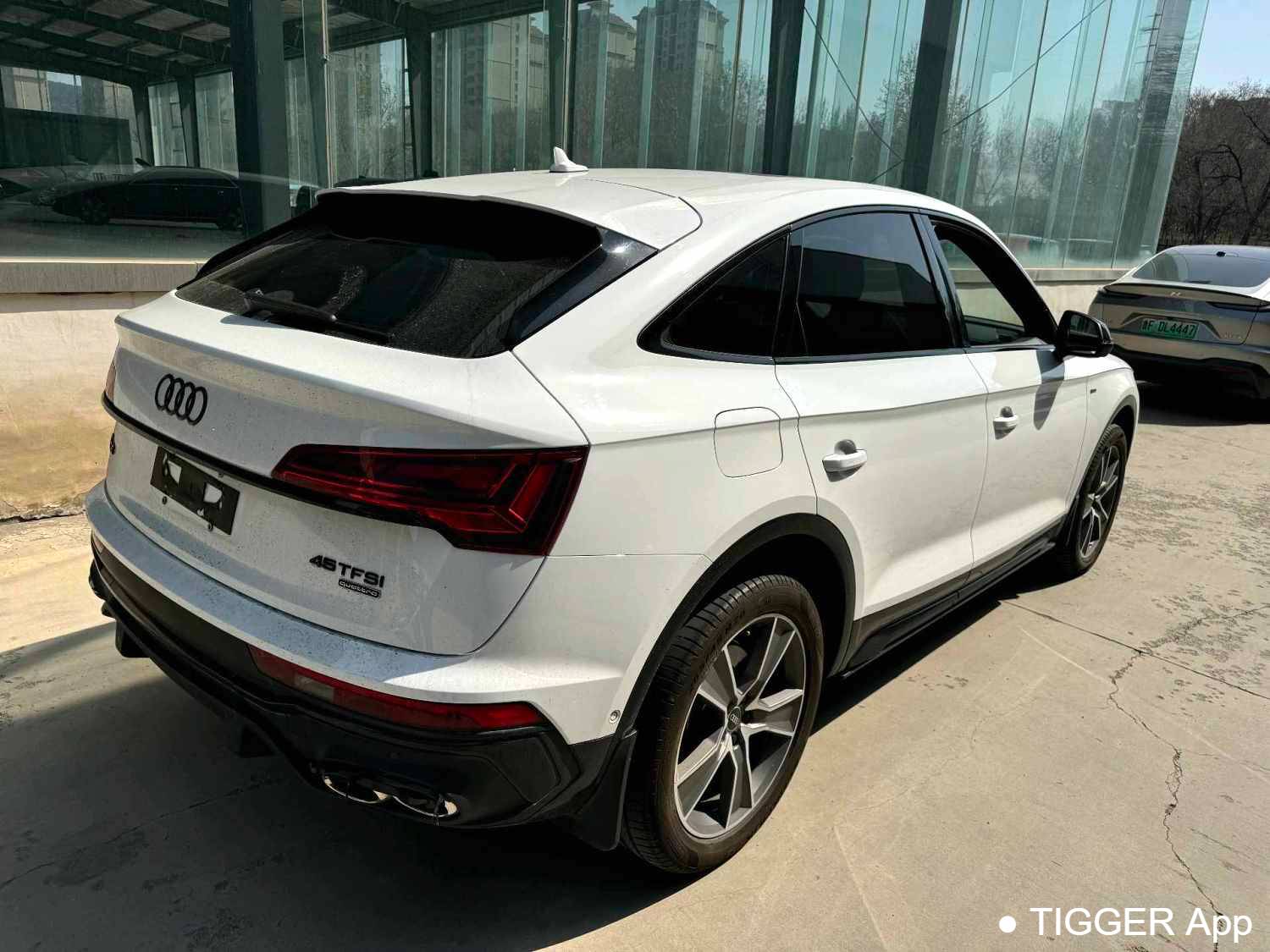 Audi 2022 Q5L Sportback Upgraded 40 TFSI Luxury Edition