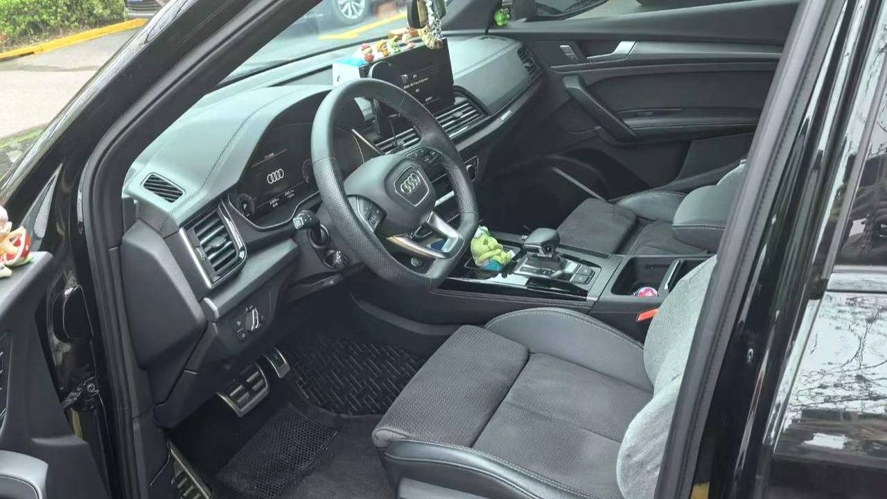 Audi 2023 Q5L Sportback 40 TFSI Luxury Edition