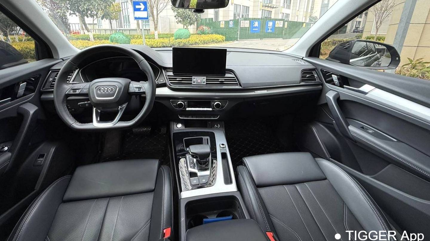 Audi 2024 Q5L Sportback 40 TFSI Fashion Type