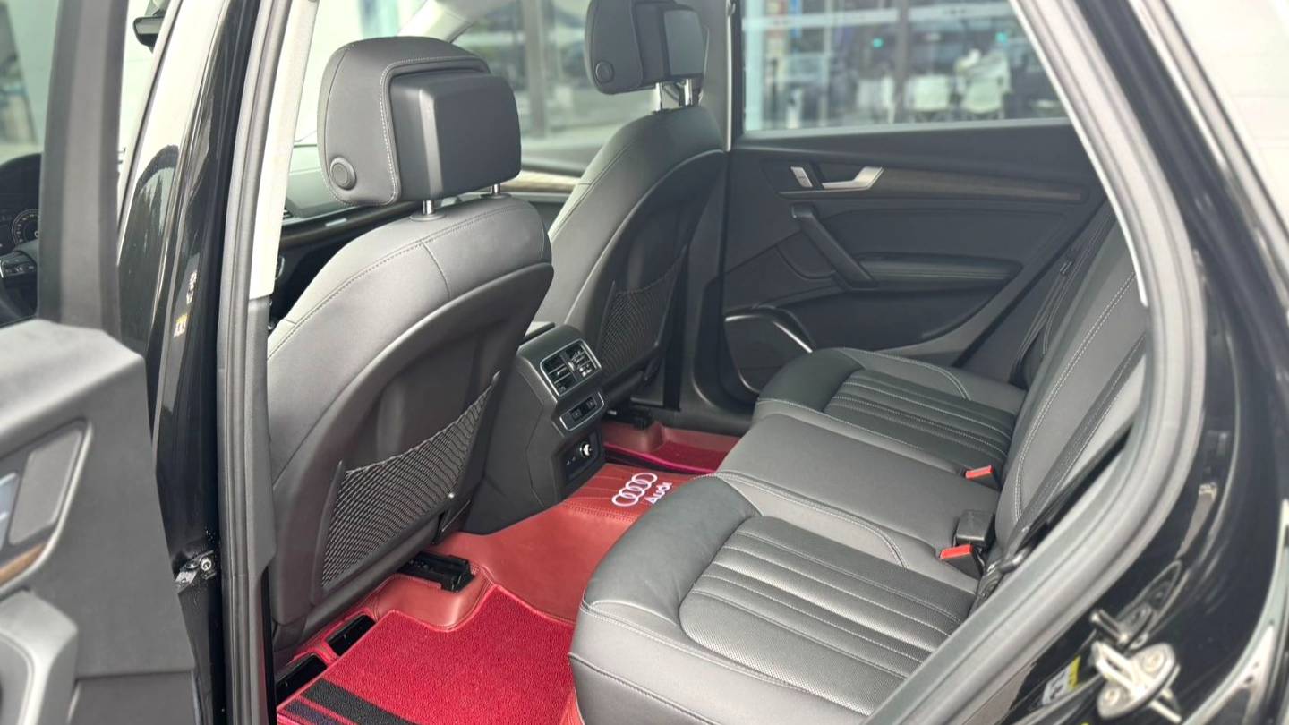 Audi 2023 Q5L Sportback 45 TFSI Luxury