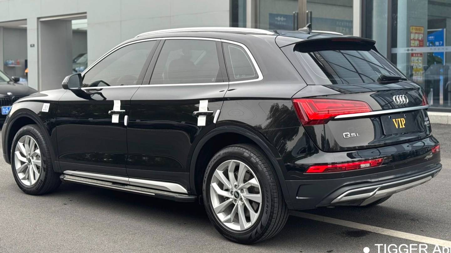Audi 2023 Q5L Sportback 45 TFSI Luxury