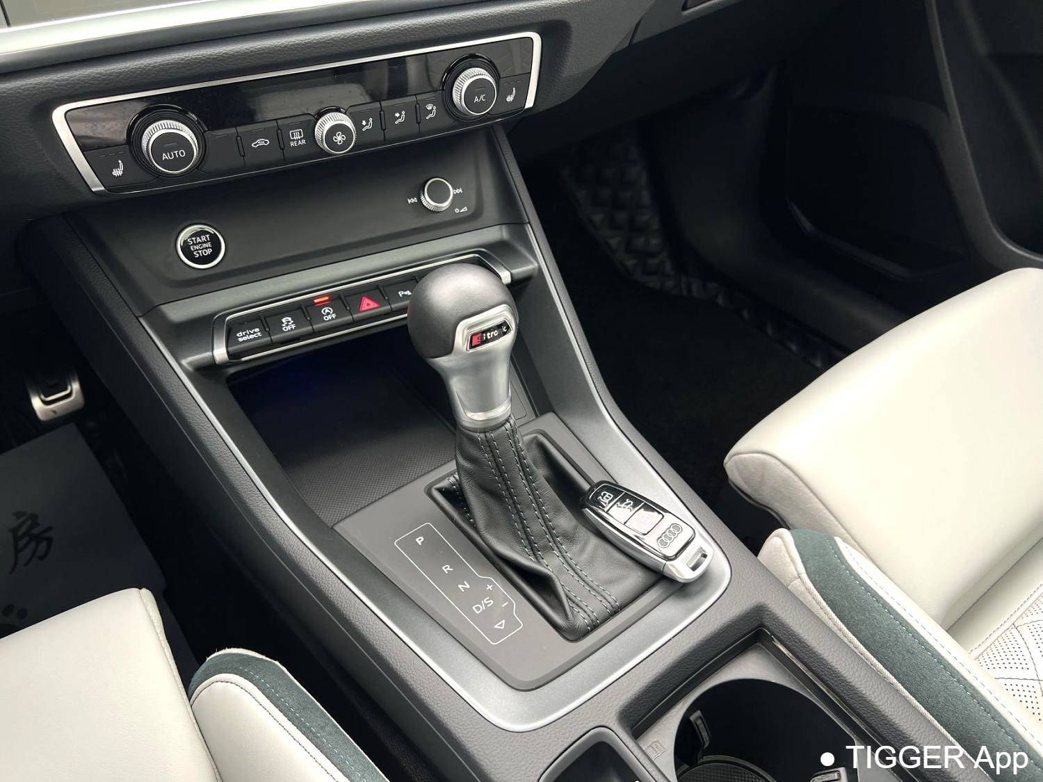 Audi 2023 Q3 Sportback Upgraded 45 TFSI quattro Fashion Style