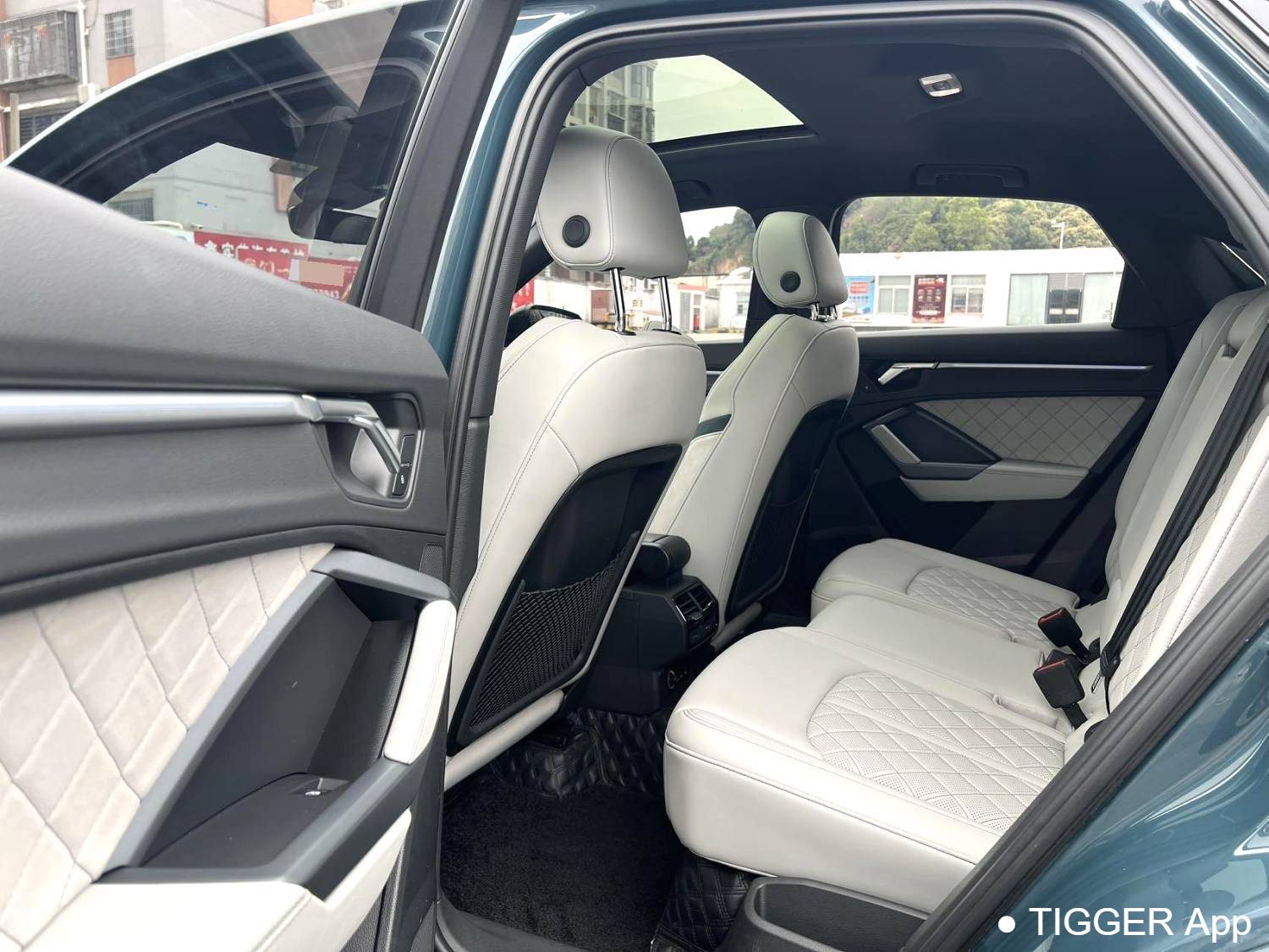 Audi 2023 Q3 Sportback Upgraded 45 TFSI quattro Fashion Style