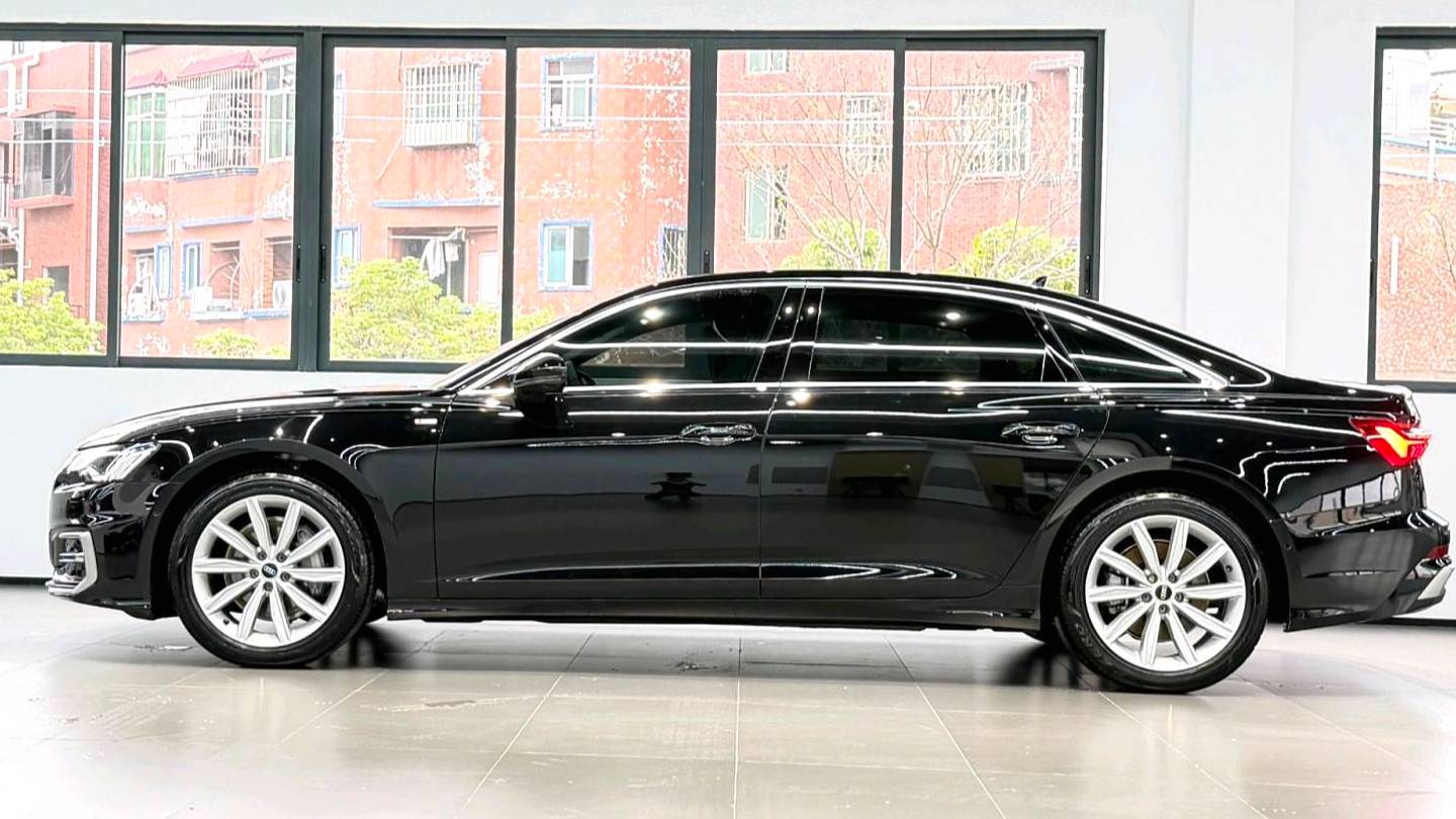 Audi 2024 A6L 45 TFSI Selected Dynamic Type