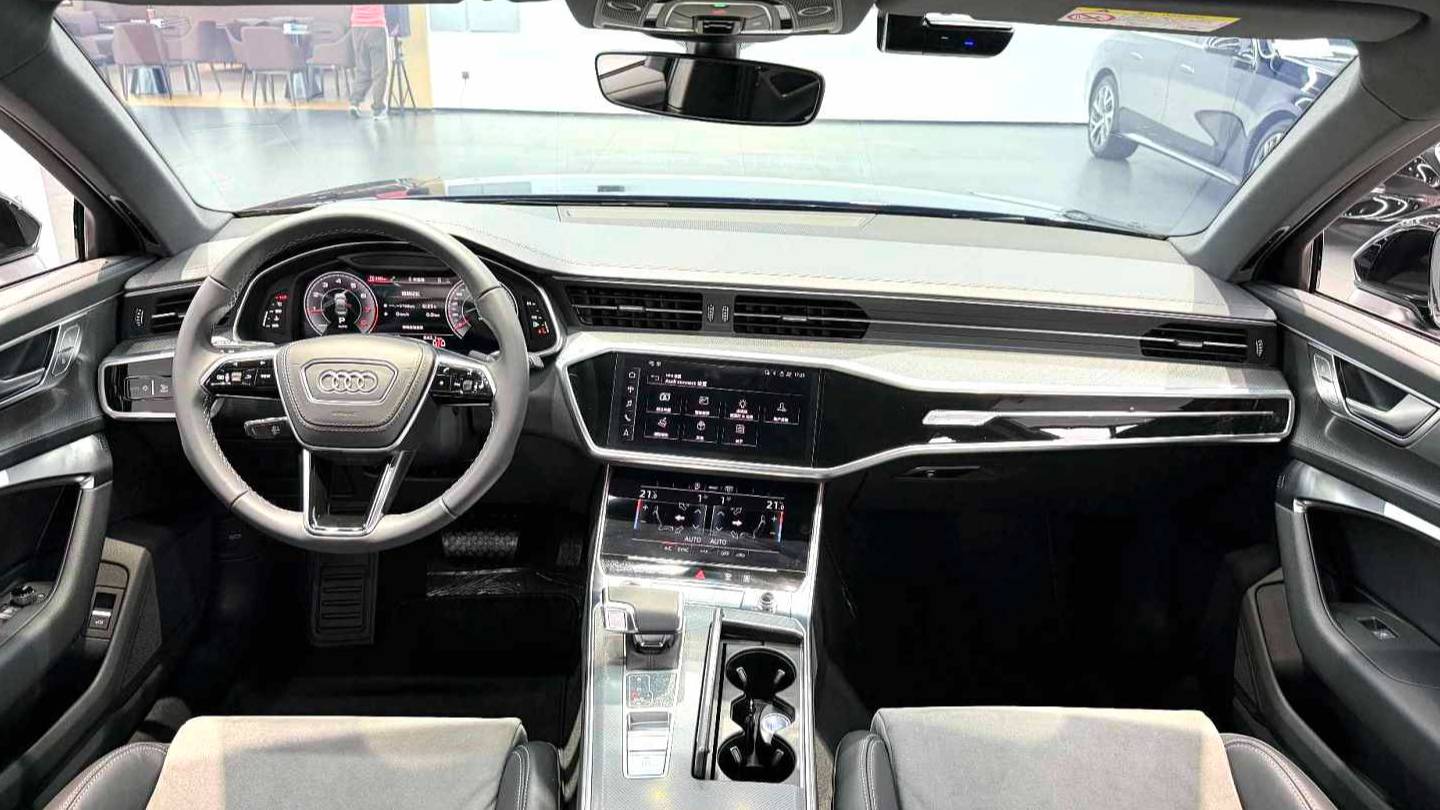 Audi 2024 A6L 45 TFSI Selected Dynamic Type