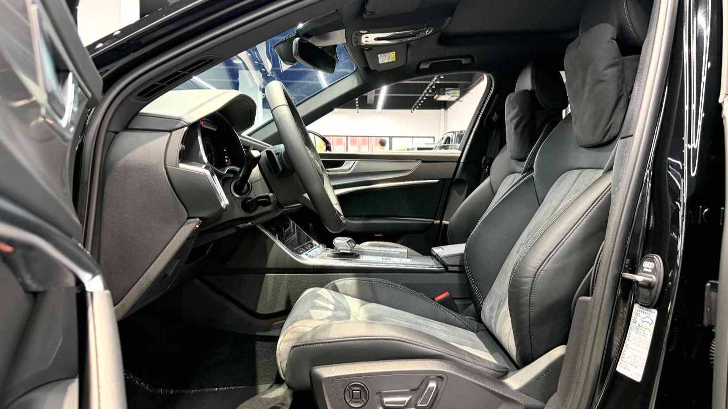 Audi 2024 A6L 45 TFSI Selected Dynamic Type