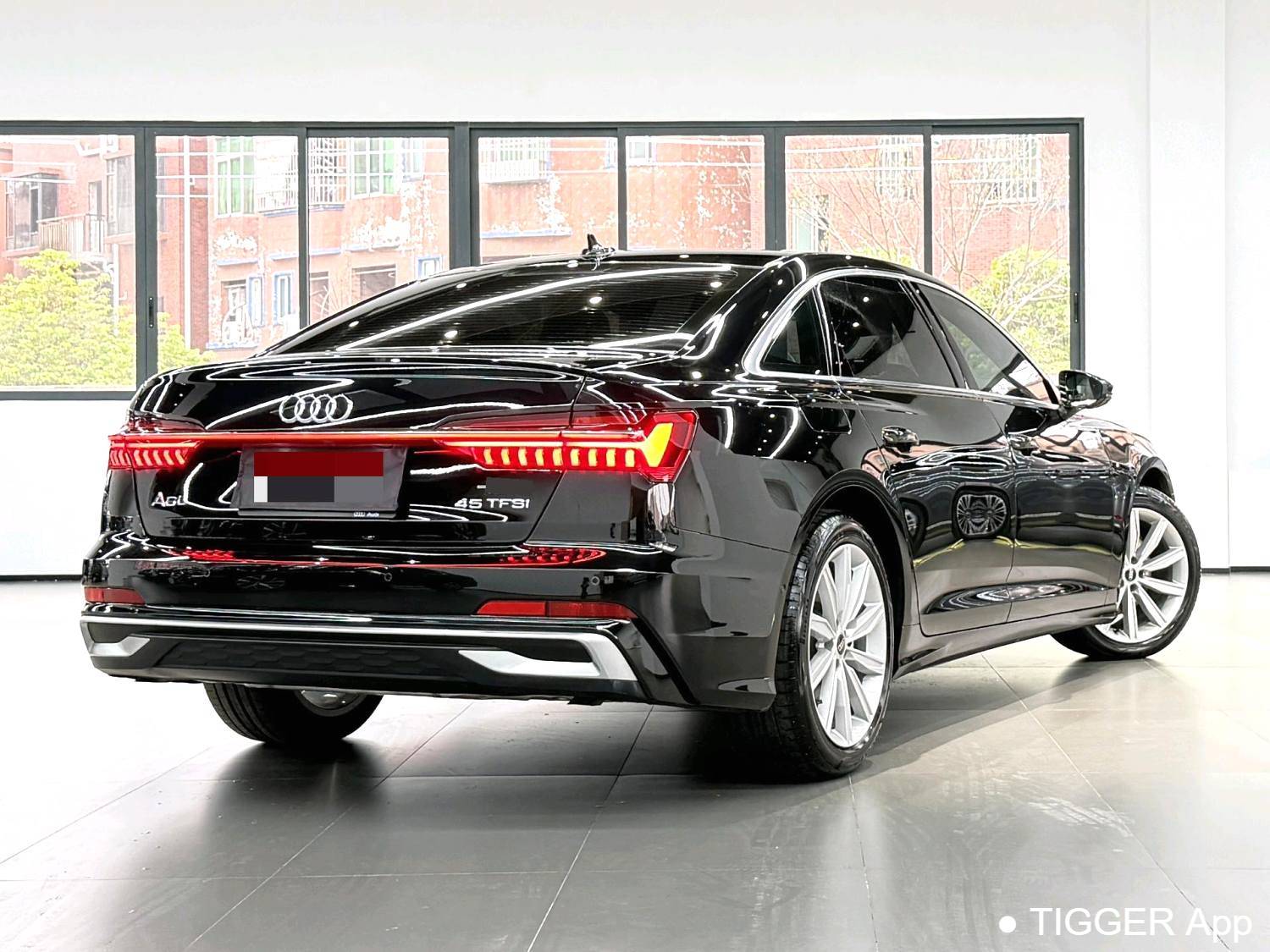 Audi 2024 A6L 45 TFSI Selected Dynamic Type