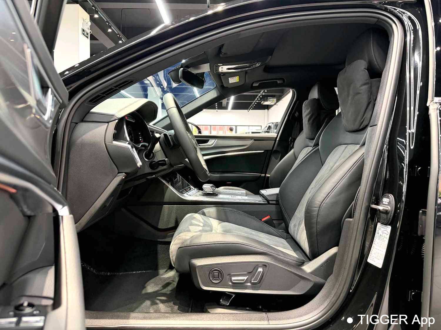 Audi 2024 A6L 45 TFSI Selected Dynamic Type