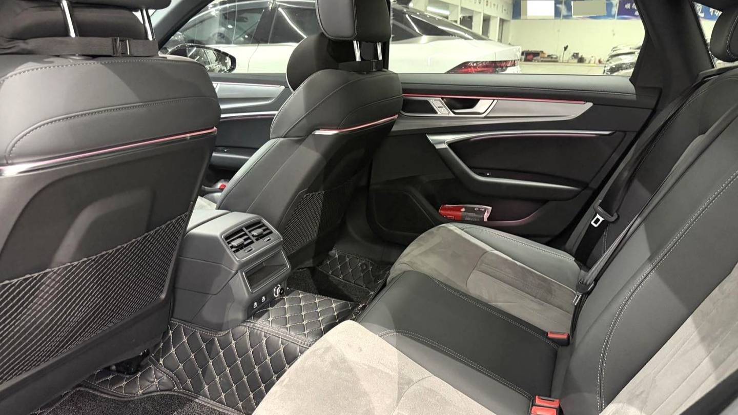 Audi 2023 A6L 40 TFSI Luxury Elegant Type