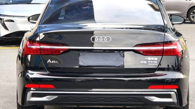 Audi 2025 A6L 45 TFSI quattro Selected Dynamic Type