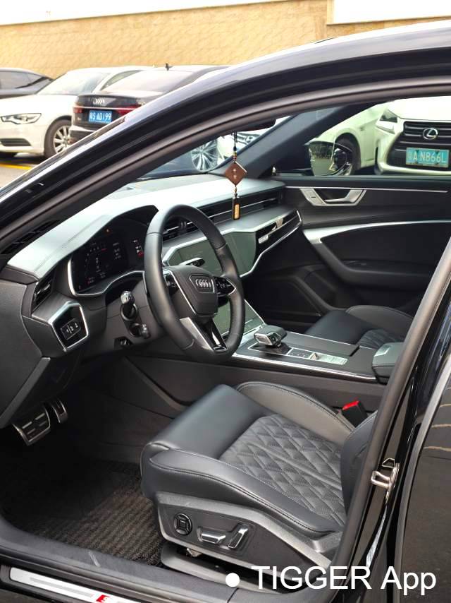 Audi 2025 A6L 45 TFSI quattro Selected Dynamic Type