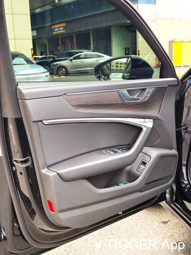 Audi 2025 A6L 45 TFSI quattro Selected Dynamic Type