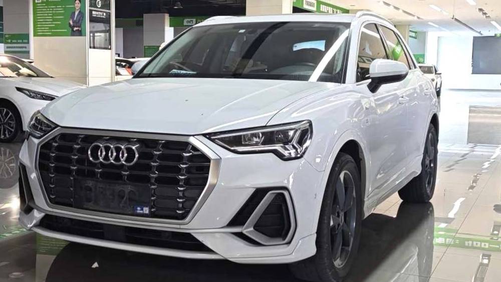 Audi 2022 Q3 35 TFSI Fashion Elegant Style