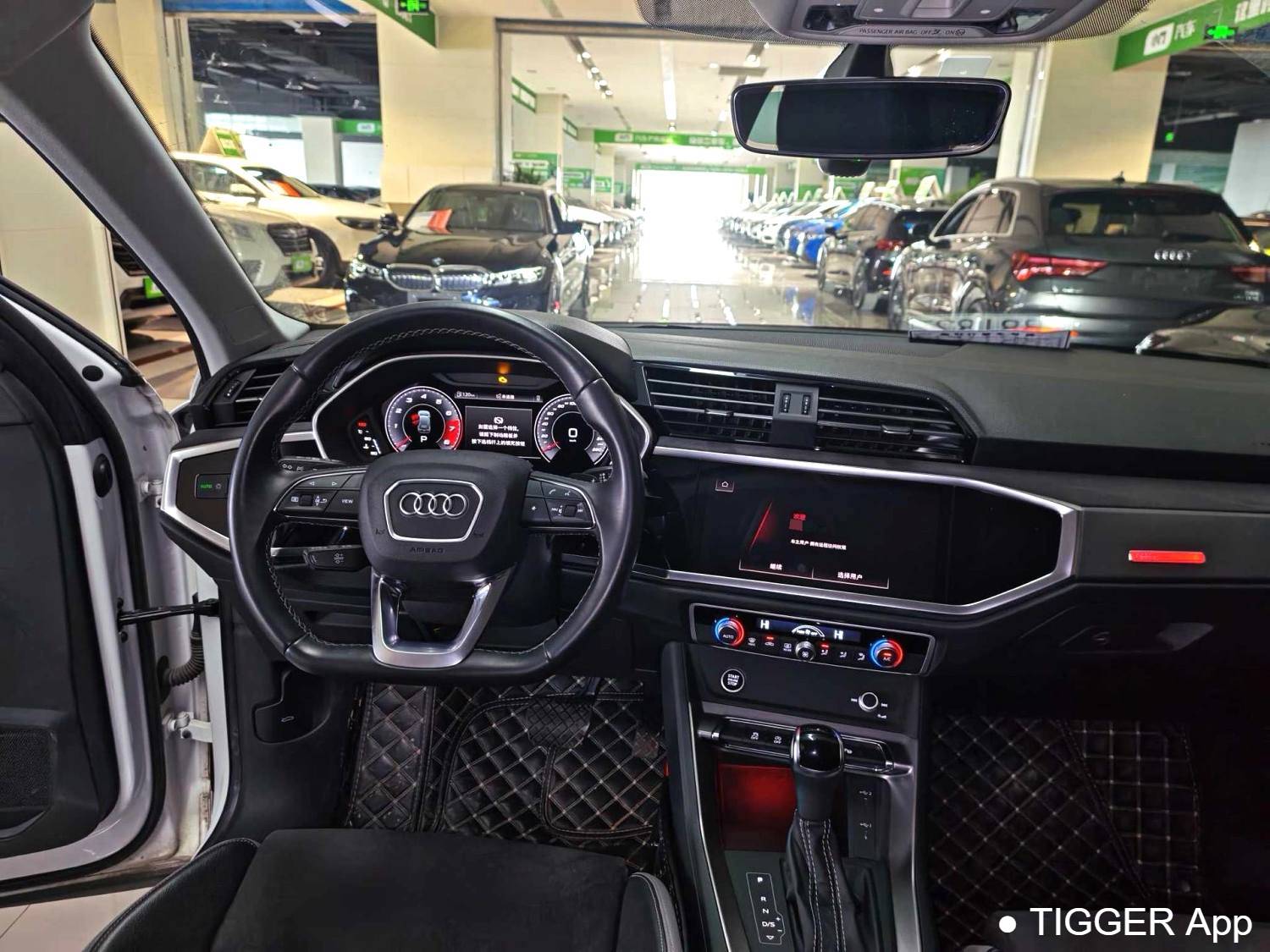 Audi 2022 Q3 35 TFSI Fashion Elegant Style