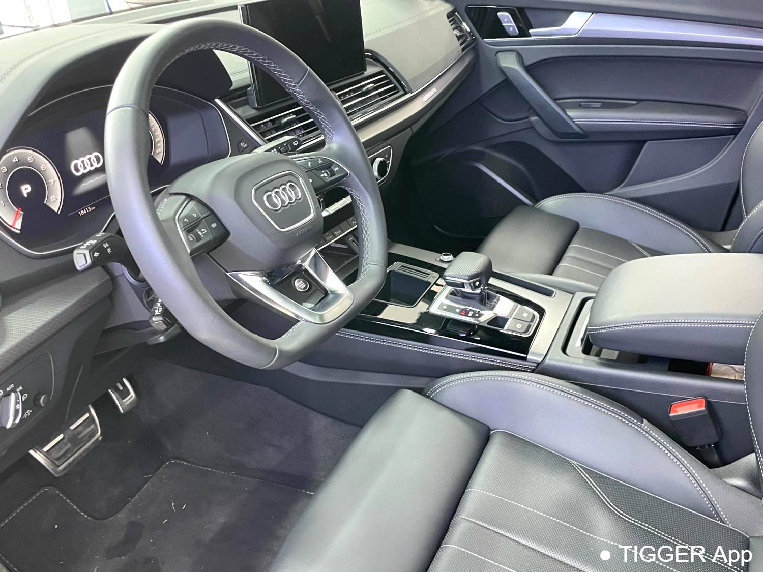 Audi 2024 Q5L 40 TFSI Luxury Dynamic Model