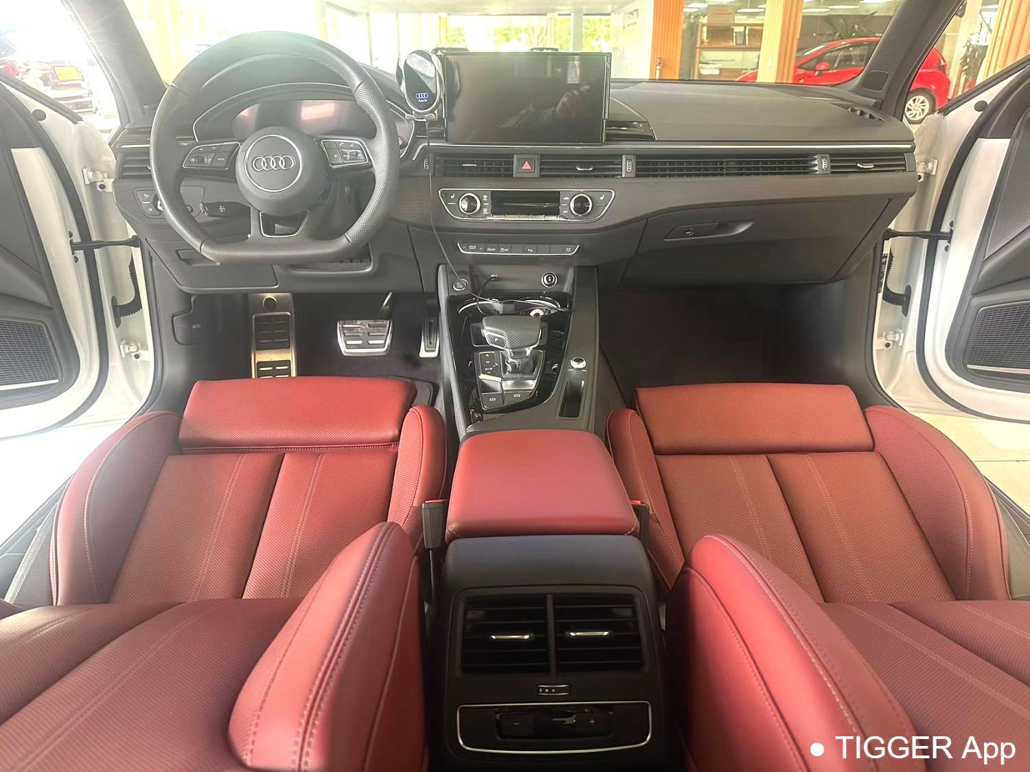 Audi 2024 A4L 40 TFSI Luxury Dynamic Edition (Starry Night Edition)