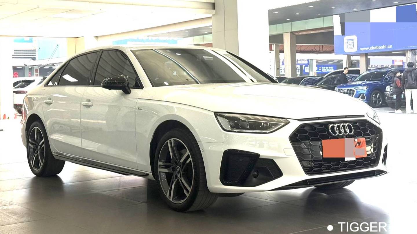 Audi 2024 A4L 40 TFSI Luxury Dynamic Model