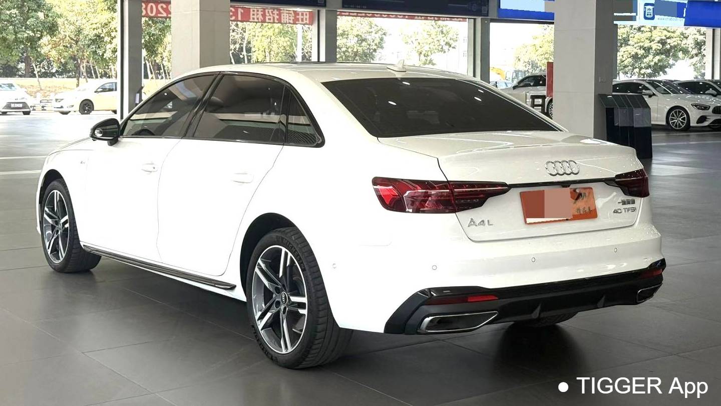 Audi 2024 A4L 40 TFSI Luxury Dynamic Model